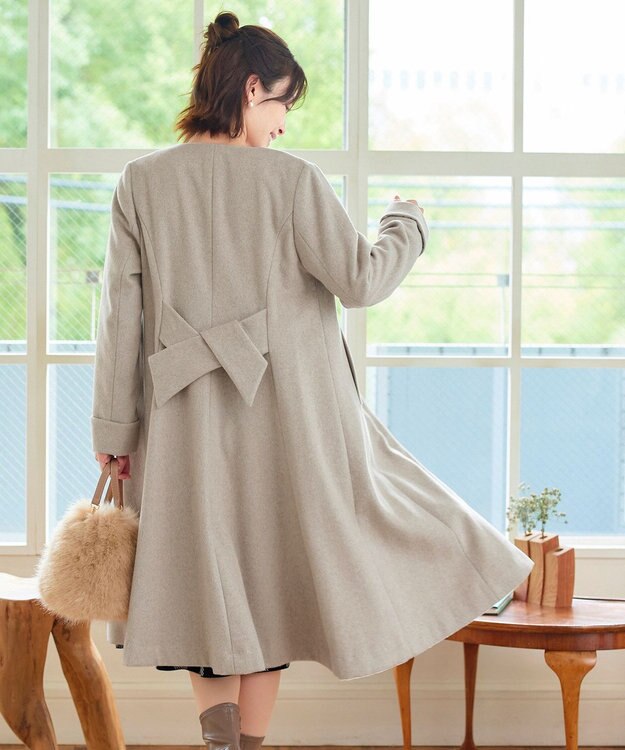 Tiaclasse 【ウール混】ノーカラーバックリボンウールコート グレージュ