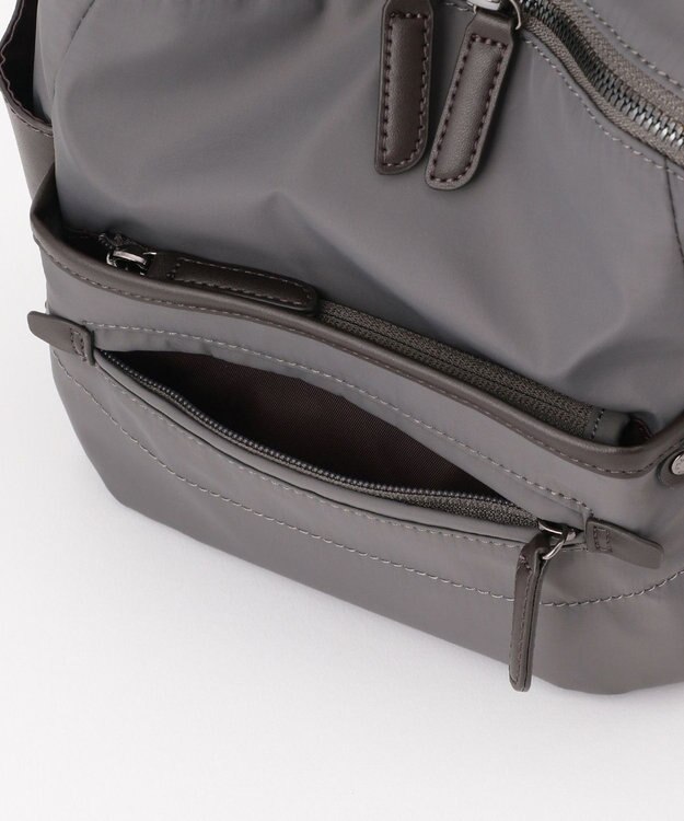 Y'SACCS 【ナイロンタフタ×リサイクルレザー】デイリーミニリュック ダークグレー