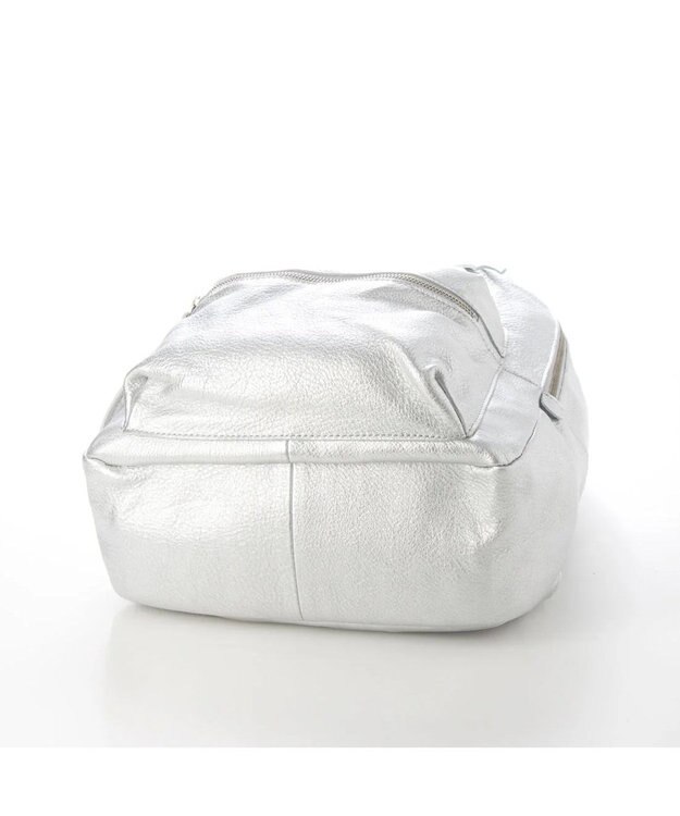 UNBILLION perche / 牛革ソフトシュリンクタイプリュック シルバー