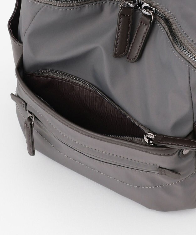 Y'SACCS 【ナイロンタフタ×リサイクルレザー】デイリーミニリュック ダークグレー