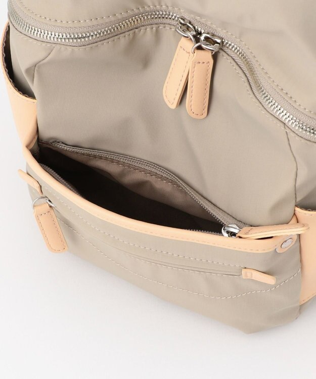 Y'SACCS 【ナイロンタフタ×リサイクルレザー】デイリーミニリュック ライトグレー