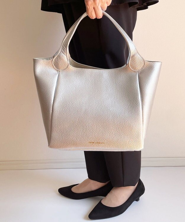 Hekhèr Le Style de Vie 新素材・新色【日本製/セレモニーにも】シュリンクレザー ハンドバッグ medium シルバ－ シルバー