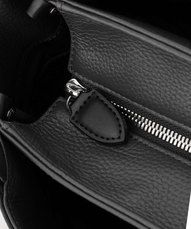 Y'SACCS シュリンクレザートート Sサイズ ブラック