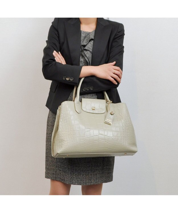 UNBILLION perche ゴートユーティリティヒネリかぶせA4トート CGRY