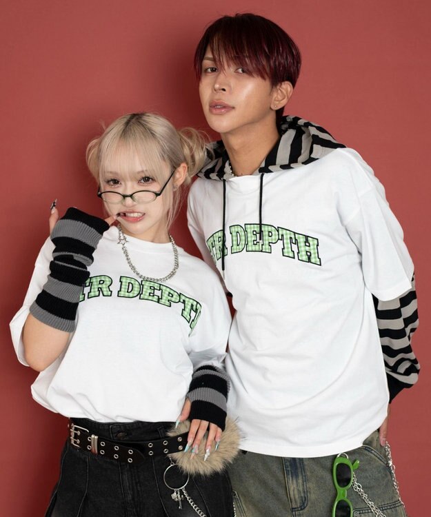 WEGO 【ユニセックス着用ITEM/MLサイズ展開】チェックカレッジグラフィックT（SS） ホワイト