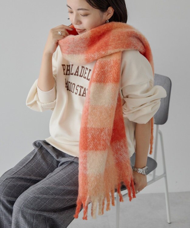 AMERICAN HOLIC 起毛カラーチェックシャギーマフラー Red
