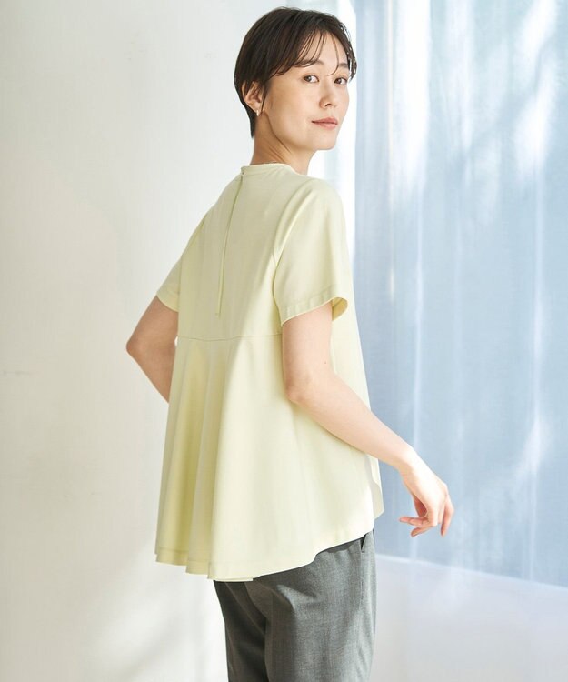 UNFILO L BEAUTY FORM-T バックフレアTシャツ ライム