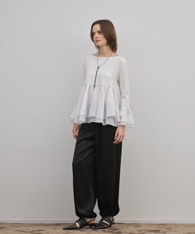 GRACE CONTINENTAL フレアカットトップ ホワイト