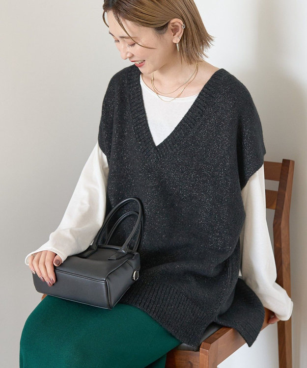 AMERICAN HOLIC ラメ入りＶネックニットベスト Black