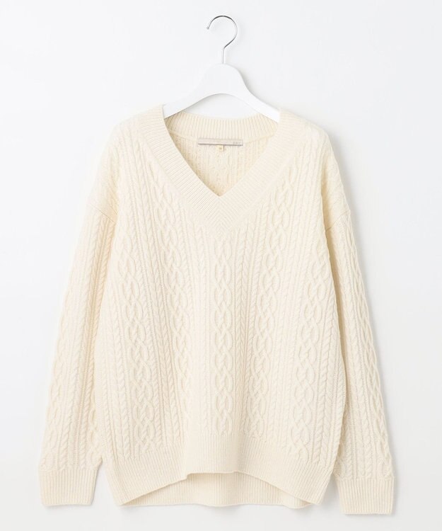 自由区 アランパターン Vネックニット ホワイト系