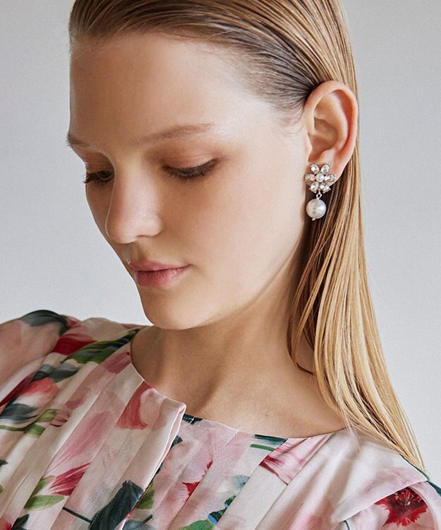 TOCCA DAISY BIJOUX＆PEARL EARRINGS イヤリング ホワイト系