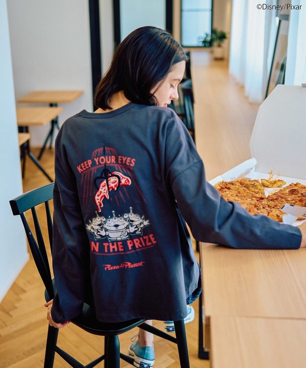 AMERICAN HOLIC Pizza Planet エイリアン/ロングTシャツ Charcoal Gray