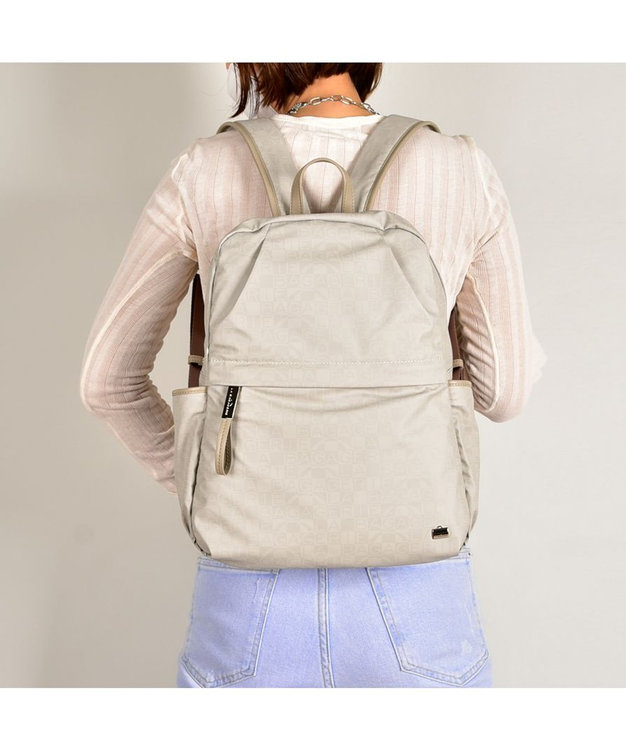 LA BAGAGERIE モノグラムデイリーバックパック アイボリー