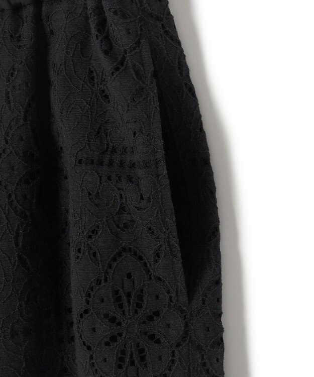 23区 【先行予約】ラッセルオーナメントレース ワイド パンツ ブラック系