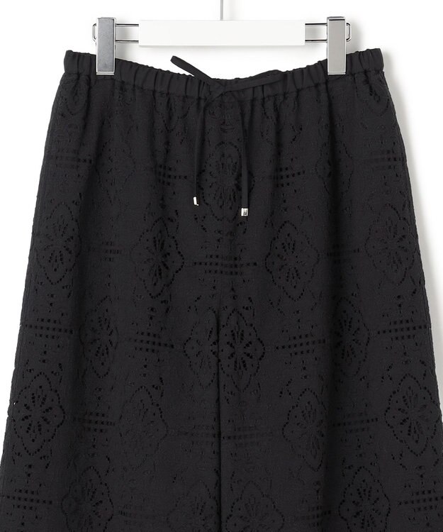 23区 【先行予約】ラッセルオーナメントレース ワイド パンツ ブラック系