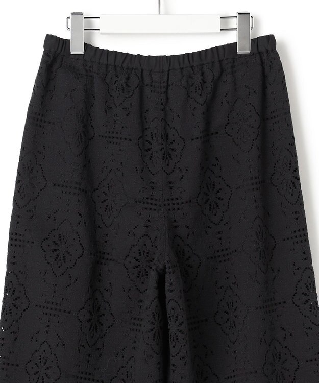 23区 【先行予約】ラッセルオーナメントレース ワイド パンツ ブラック系