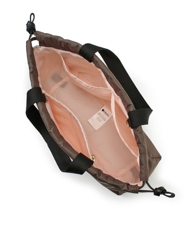 LeSportsac E/W CITY DRAWSTRING BAG /アップタウンダークチョコ/ブラック アップタウンダークチョコ/ブラック