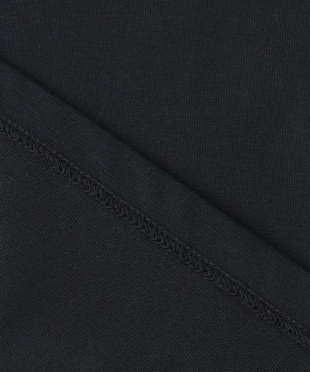 23区 【井波麻里衣さんコラボ】カリグラフィー プリント Tシャツ ブラック×フロスト