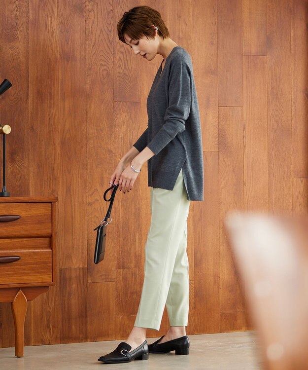 ICB 【洗える】コンパクトウール Vネックプルオーバー ミディアムグレー系