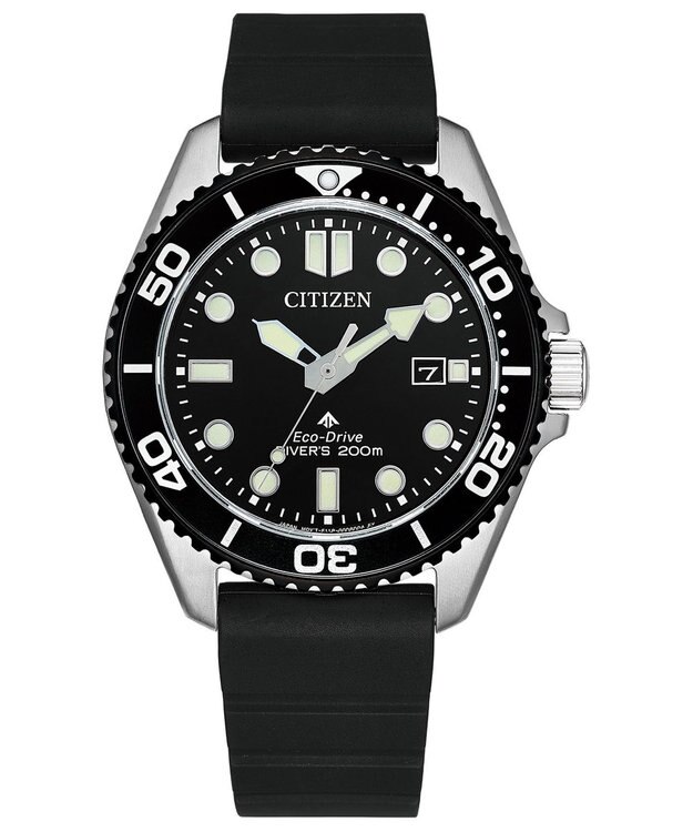 CITIZEN 【ダイバー200m】ケース径40.6mmのコンパクトなサイズ感 プロマスター 光発電エコ・ドライブ ブラック