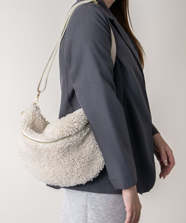 INTER-CHAUSSURES 【ANDREA CARDONE】レザーストラップボアショルダーバッグ アイボリー雑材