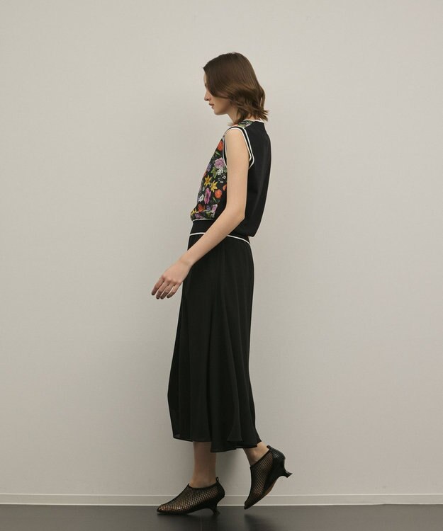 GRACE CONTINENTAL フラワープリントニットトップ ブラック