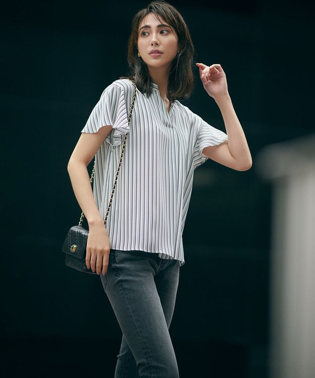 23区 【洗える】ランダムストライププリント キーネック ブラウス ホワイト系ストライプ