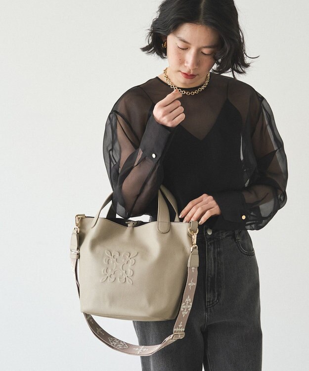 russet エンボスモノグラム2WAYミニトートバッグ(CE-1672-WEB) GrayBeige