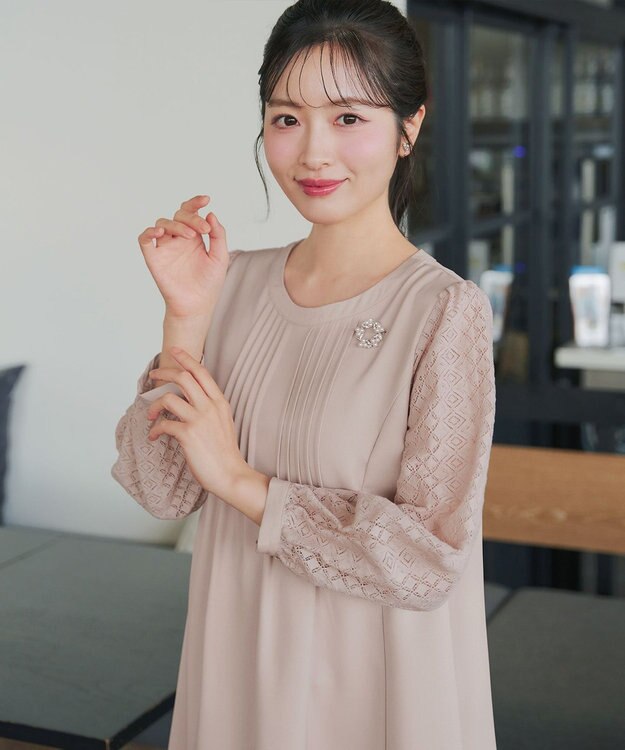 Tiaclasse レーススリーブワンピース グレージュ