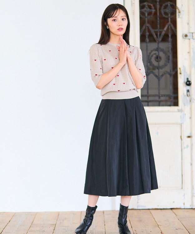 Feroux 【洗える】ハーフスリーブ ハート刺繍 ニット ピンク系