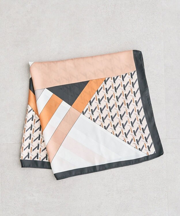 Green Parks ・ジオメトリーパターンスカーフ　７０×７０ Black