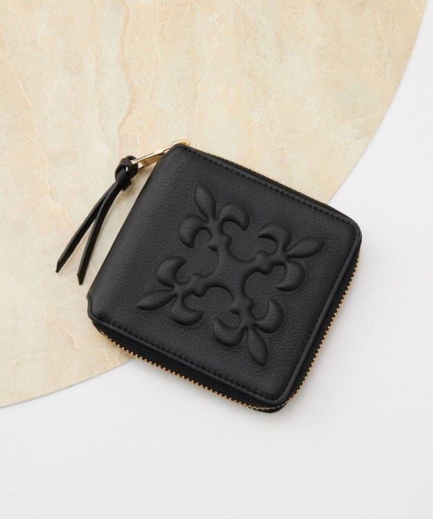 russet エンボスモノグラムラウンドウォレット(SO-431) Black