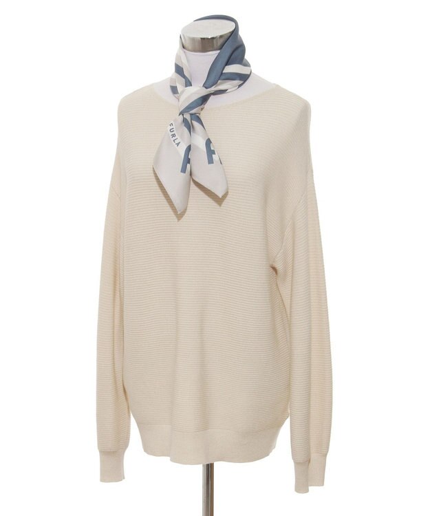 MOONBAT 【美人百花4月号掲載/シルク100%】フルラ (FURLA) スクエア柄 シルクプリントスカーフ 65cm×65cm シルバー