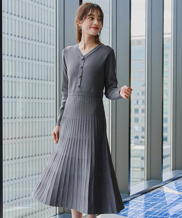 Tiaclasse 【洗える】くるみ釦ニットワンピース チャコールグレー