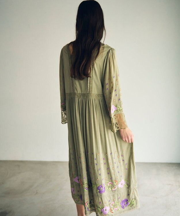 GRACE CONTINENTAL フラワー刺繍エスニックワンピース カーキ