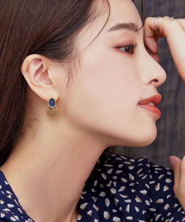 Tiaclasse 2トーンピアス ネイビー×キャメル