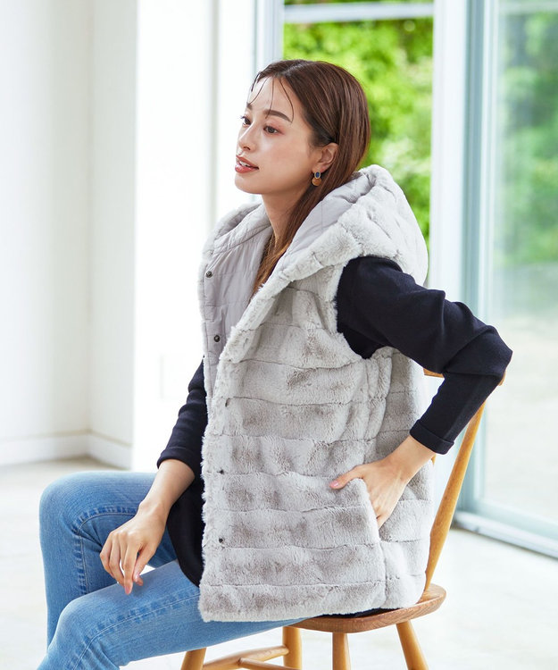 Tiaclasse 【2WAY】着回し自由のリバーシブルキルトフェイクファーベスト グレー