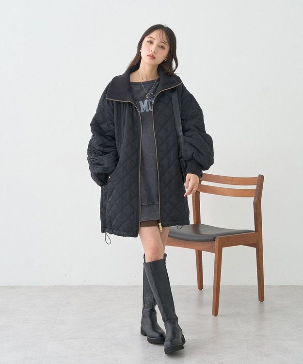 earth music&ecology ランダム刺繍オフショルプルオーバー Charcoal Gray