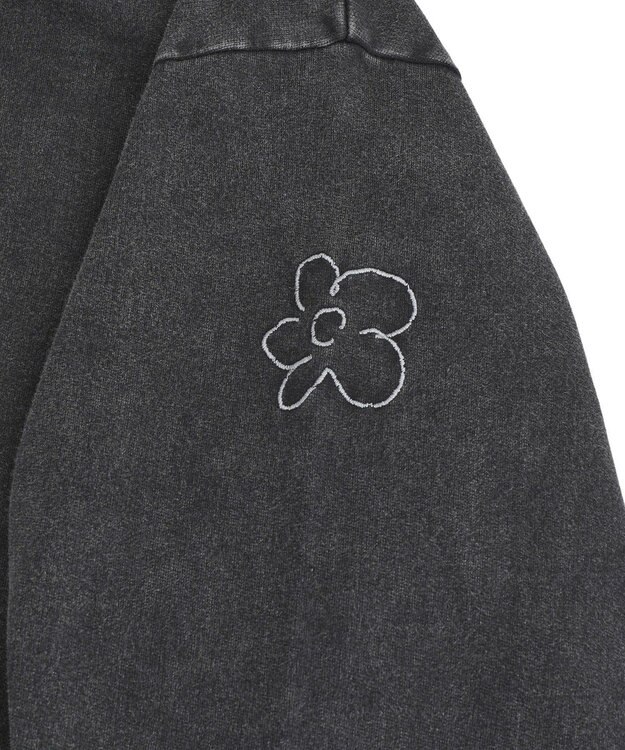 earth music&ecology ランダム刺繍オフショルプルオーバー Charcoal Gray