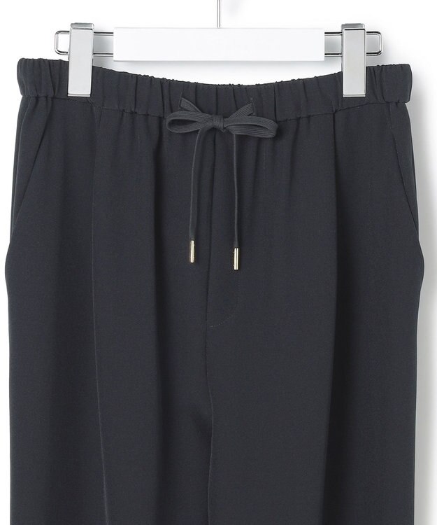 23区 L 【R(アール)】ライトダブルクロス ドロスト テーパードパンツ ネイビー系