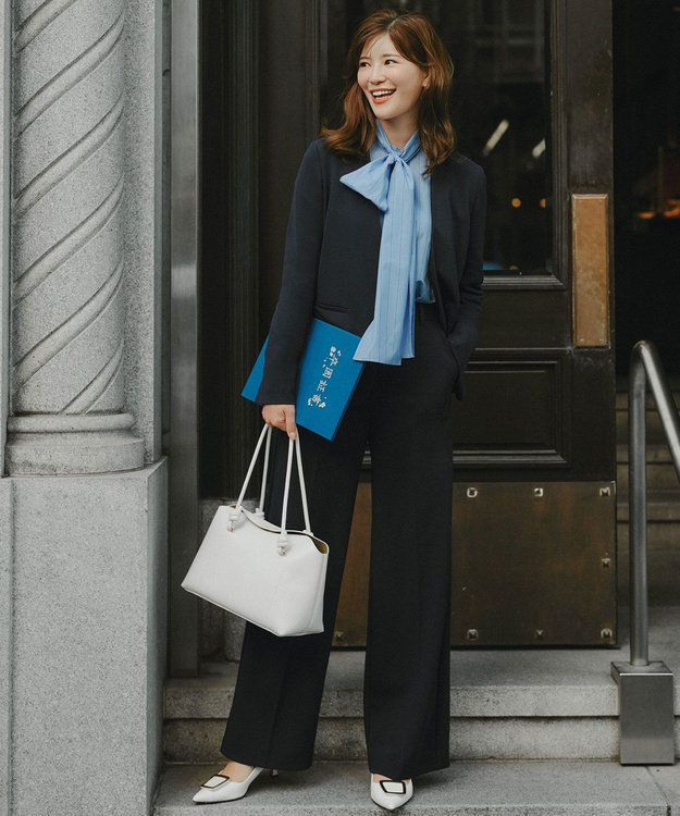 UNFILO 【取り外し可能なボウタイ付き/セレモニー】2WAY ボウタイブラウス ブルーストライプ