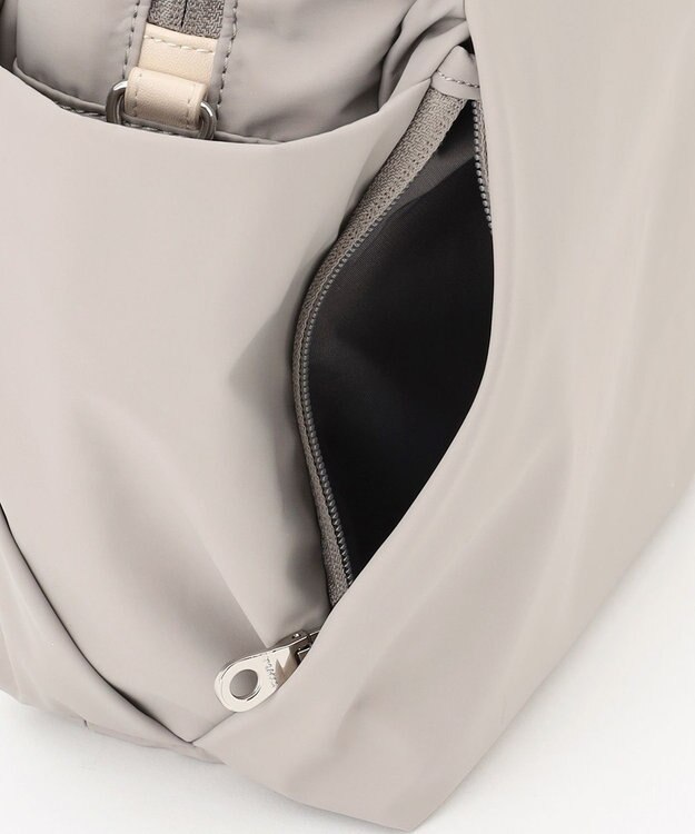 Y'SACCS 【ナイロンタフタ】トラベル2WAYミニボストン グレージュ