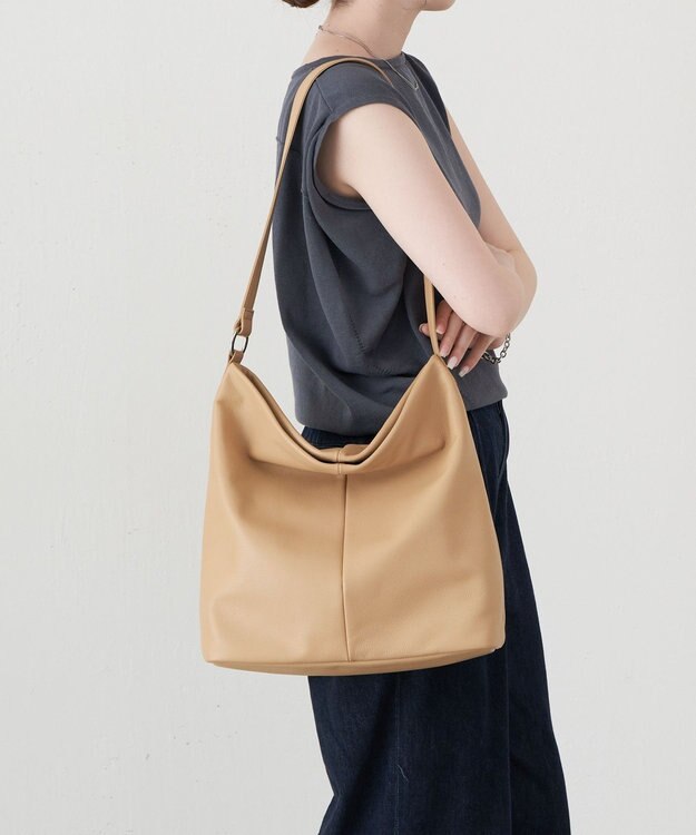 russet ソフトレザーワンショルダーバッグ(CE-1506) Beige
