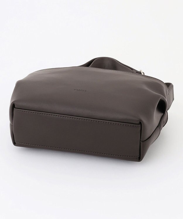 Y'SACCS シルキーリュクスショルダーバッグ ダークチョコ