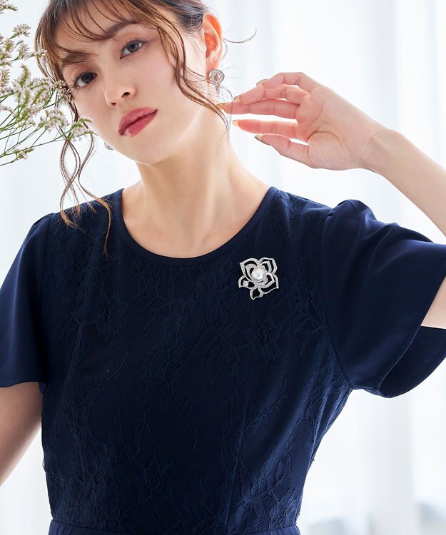 Tiaclasse ローズモチーフブローチ シルバー