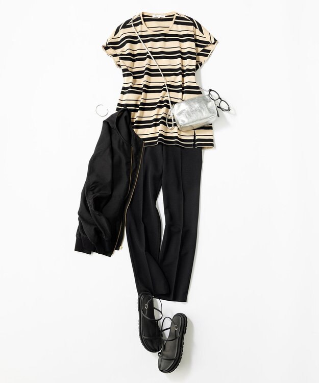 23区 【WEB限定】レザーポシェット ショルダーバッグ シルバー系