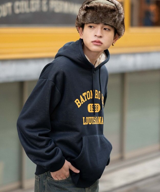 WEGO 【ユニセックス着用ITEM/裏起毛】カレッジロゴボアパーカー ネイビー