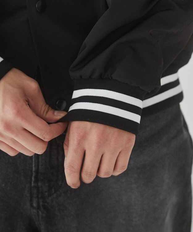 WEGO 【ユニセックス着用ITEM】グラフィックフードスタジャン ブラック