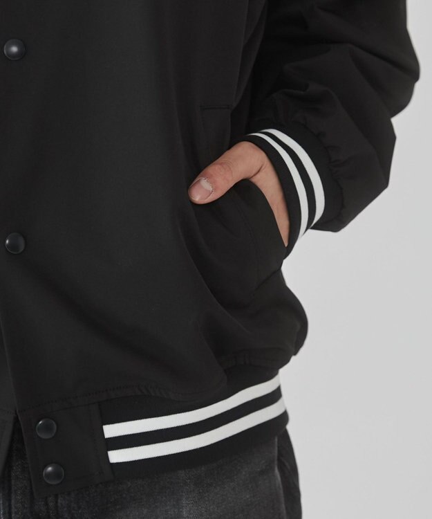 WEGO 【ユニセックス着用ITEM】グラフィックフードスタジャン ブラック