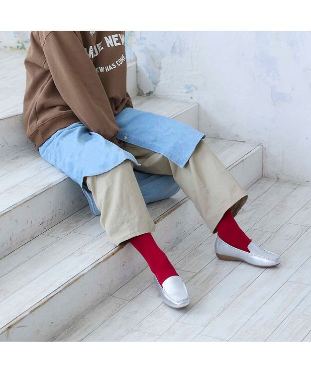 ing <ing>リラックスモカシンシューズ シルバー